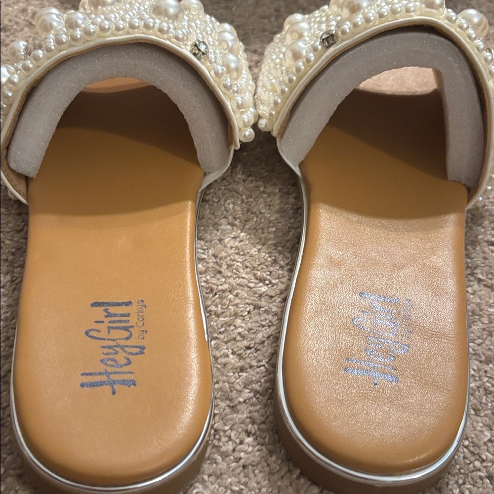 BIG DIVORCE SALE Worn 1 Time Corkys Pearl Embellished Ivory Sandals - Picture 10 of 10